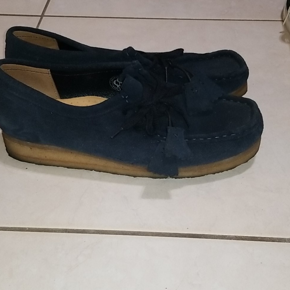 Women's CLARKS originals size 10 NAVY suede